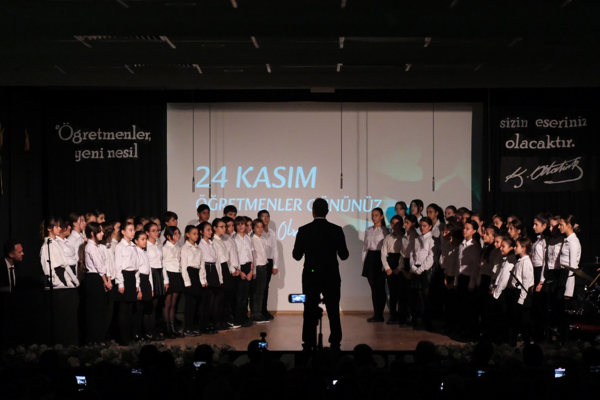 Bodrum’da Öğretmenler Günü kutlandı