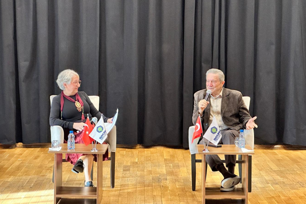 Prof. Dr. Baltaş, Bakırköylülerle buluştu