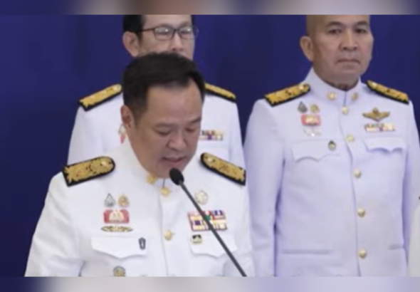 Tayland Kralı parlamentonun feshedilmesini onayladı