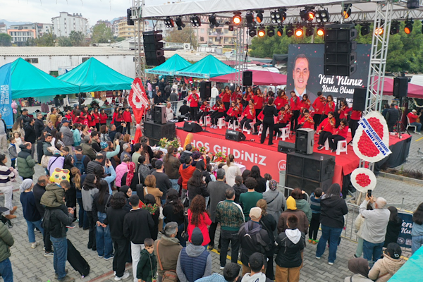 Gazipaşa’da 5. Uluslararası Yeni Yıl Pazarı gerçekleştirildi