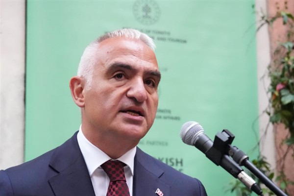 Bakan Ersoy, “Evvel Bir Mirasın İzinde” sergisinin açılışına katıldı