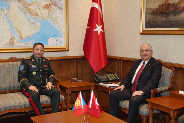 Bakan Güler, Moğolistan Genelkurmay Başkanı Sunrev’i kabul etti