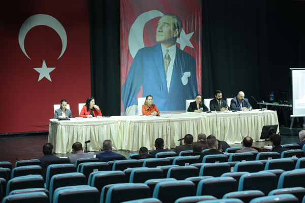 Konak Belediye Meclisi, bu yılın son toplantısı için bir araya geldi