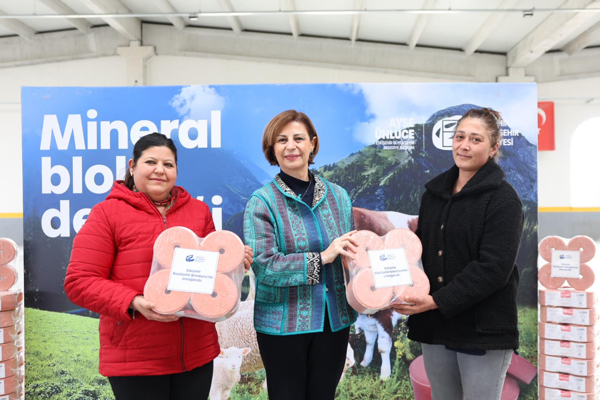 Ünlüce: Üreticiye desteklerimiz milli bir duruş meselesidir