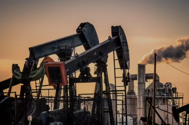 Brent ve WTI ham petrol fiyatları düşüşlerinin çoğu korundu