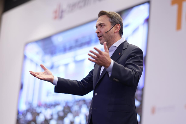 Bayraktar: Türkiye’yi kritik alanda küresel oyuncu yapmaya kararlıyız