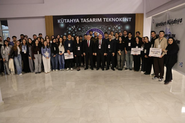 Ideathon Kütahya Fikir Yarışması’nda gençler yenilikçi düşüncelerini anlattı