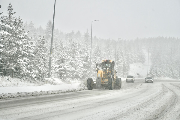 Kayseri’de karla mücadele çalışmaları sürdü
