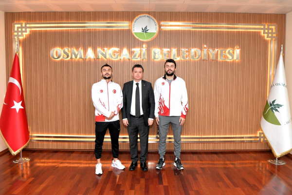 Başkan Aydın, milli sporcuları ağırladı