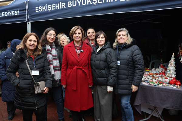 ESMEK tarafından yeni yıl hediyelik eşya pazarı açıldı