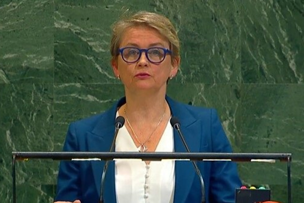 Cooper: İngiltere’nin finanse ettiği çadırlar Gazze’ye ulaştı