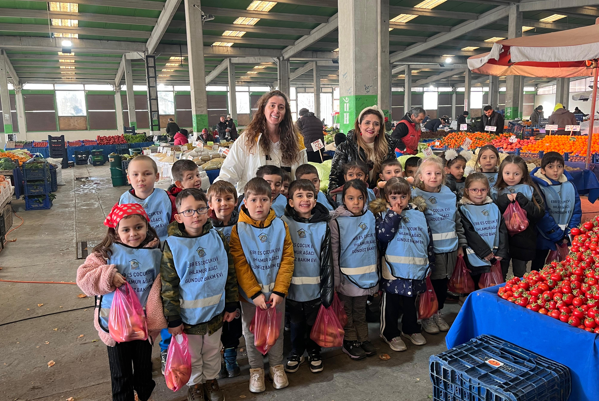 Es Çocuk Evi öğrencileri Yerli Malı Haftası’nda pazarda