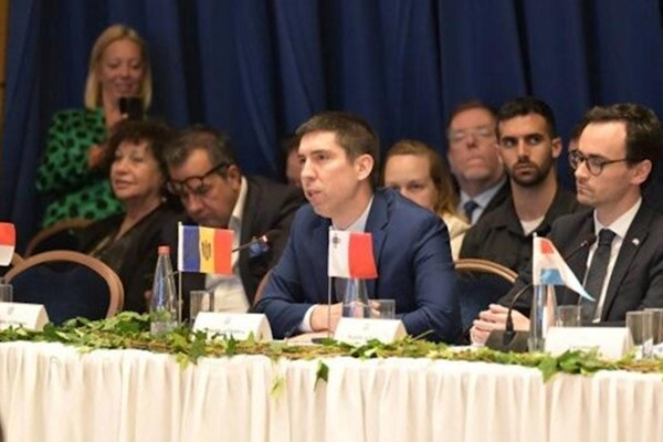 Popșoi: ABD ile ekonomik işbirliğini güçlendirmeye kararlıyız