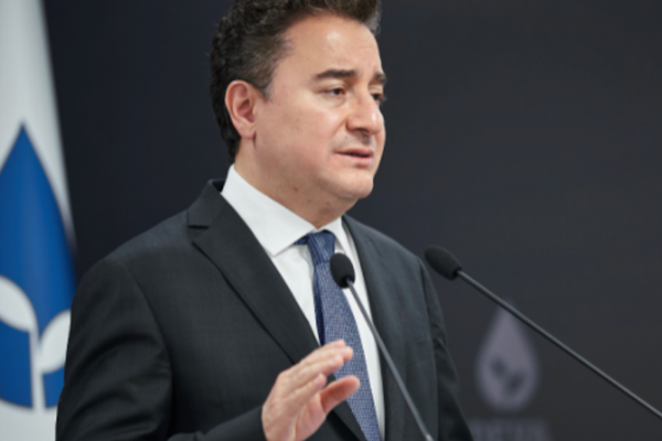 Babacan: Yurt dışında Türkiye’nin çıkarları ve öncelikleri dile getirilmeli