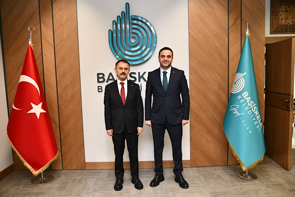 Vali Aktaş’tan Başiskele Belediyesi’ne ziyaret