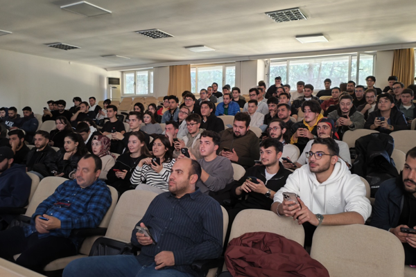 Bursa’da ‘E-Atıksız Zihinler Dijital Bilgi Yarışması’ düzenlendi