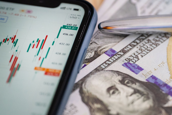 Fed’in faiz indirimine devam edeceği beklentisiyle dolar endeksi geriledi