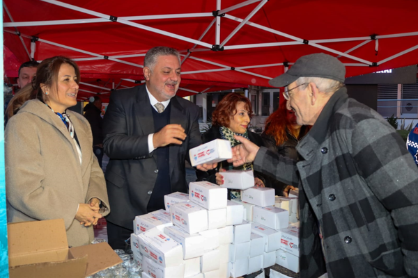 Başkan Gürel, Regaip Kandili’nde vatandaşlarla bir araya geldi