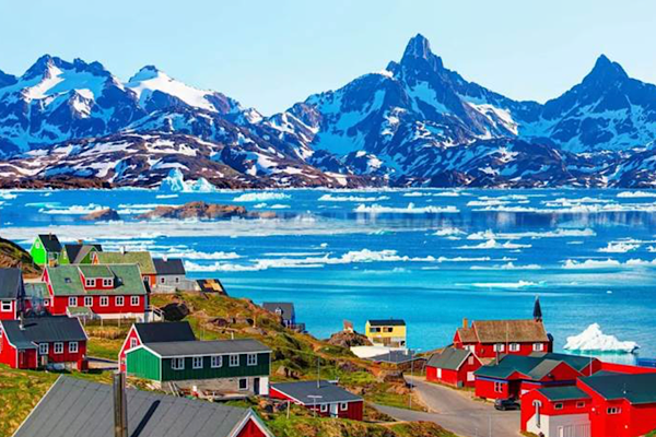 Trump,  ABD’nin Grönland’a “sahip olması gerektiğini” söyledi