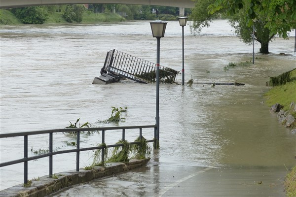 Asya’daki sellerde ölü sayısı 1.100’ü geçti