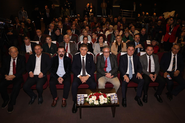 Başkan Tugay, Zonguldak’ta düzenlenen sağlık zirvesine katıldı