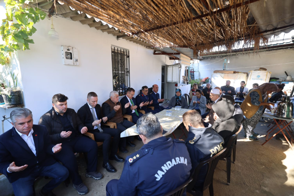 Muğla Valisi Akbıyık, şehit Emrah Kuran’ın ailesini ziyaret etti