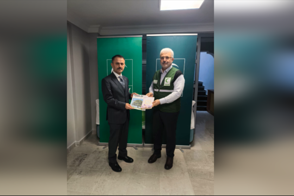 Vali Aktaş, Yeşilay Kocaeli Şubesi’ni ziyaret etti