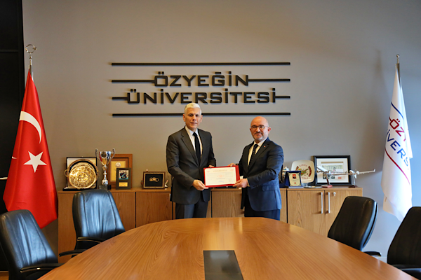 Özyeğin Üniversitesi, Türkiye’de TS ISO 46001 Sertifikası alan ilk üniversite oldu