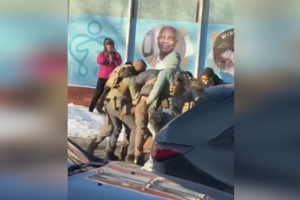 Kaynaklar:  Sınır polisi “Başkomutanı” Gregory Bovino görevden alındı