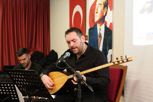 Osmangazi’de “Anadolu’nun Türkü Yolları” programı sahnelendi