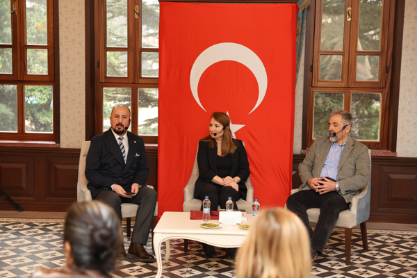 Porsuk Konuk Evi, söyleşiye ev sahipliği yaptı
