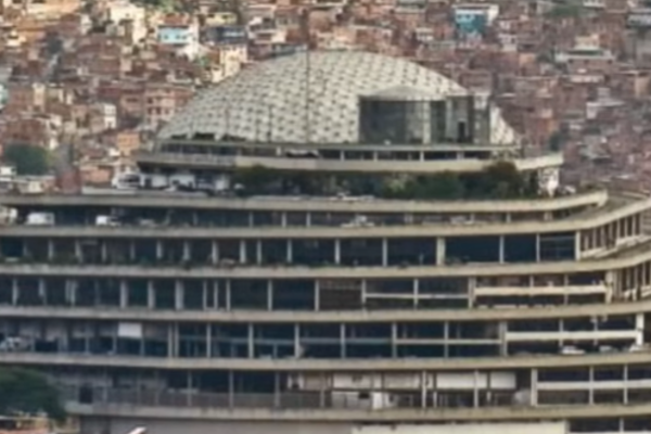 Venezuela, ”barışı pekiştirmek” için siyasi tutukluları serbest bırakmaya başladı