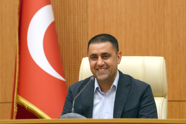 Başkan Kozay: Adana’nın kurtuluşunu gururla kutluyoruz