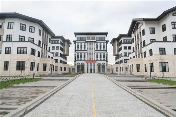 Ordu’da kar ve buzlanma nedeniyle eğitime ara verildi