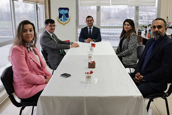 Başkan Kahveci, Mikro Kredi Ofisi’ni ziyaret etti