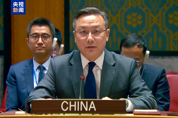 Çin: Suriye’deki kimyasal silah sorunu siyasileştirilmemeli