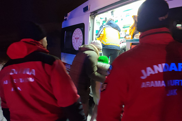 Tunceli’de JAK timleri kurtarma operasyonu gerçekleştirdi