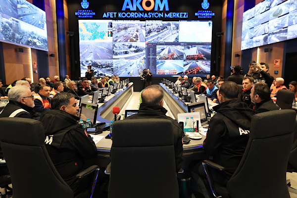 İBB Başkanvekili Aslan: Karla mücadele çalışmaları kesintisiz sürüyor