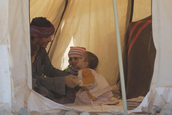 Yemen’in Marib kentindeki kamplarda soğuk hava etkili oluyor