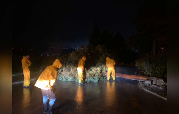 Pamukkale’de ekipler fırtına sonrası teyakkuza geçti