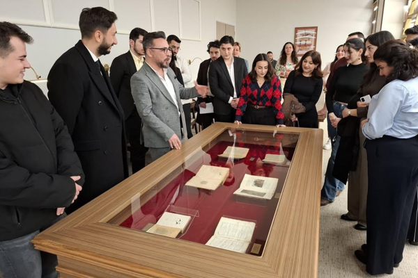 Antalya Kütüphanesi’nde stajyer avukatlara “Hukuk ve Edebiyat” söyleşisi