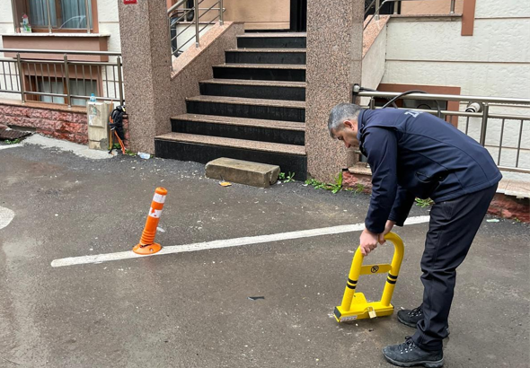 Fındıklı’daki cadde ve sokaklarda kaldırımlar denetlendi