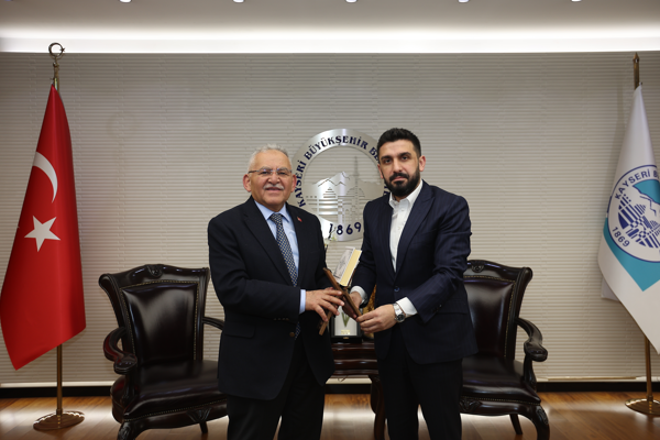 Başkan Büyükkılıç, TÜGVA Başkanı Beşinci ile görüştü