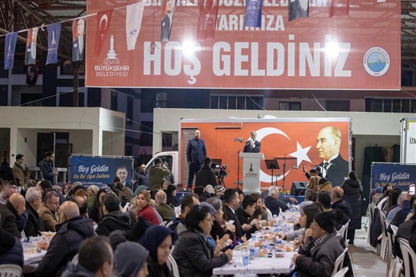 İftar sofrası Menderes’te kuruldu