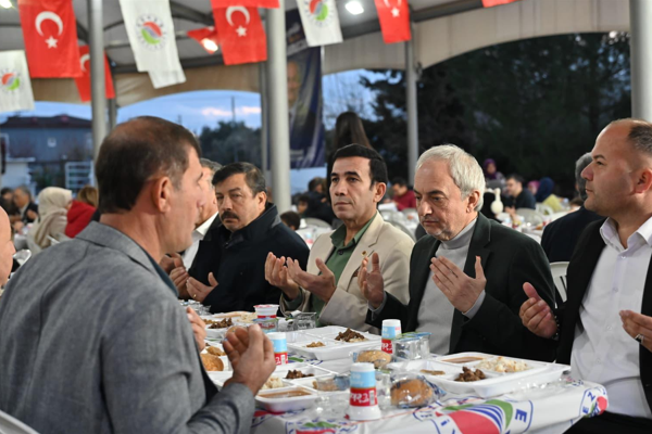 Kepez’de iftar sofrası Kirişçiler Mahallesi’nde kuruldu