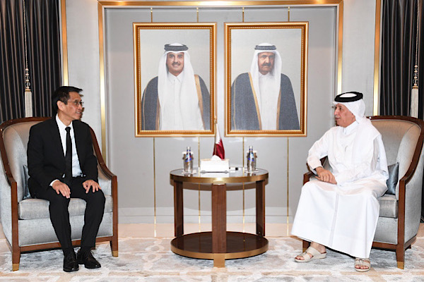 Al Muraikhi, Tayland Krallığı Büyükelçisi Swangsilpa ile görüştü