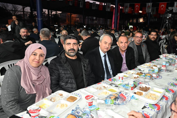 Kepez’de ilk iftar Düdenbaşı’nda kuruldu