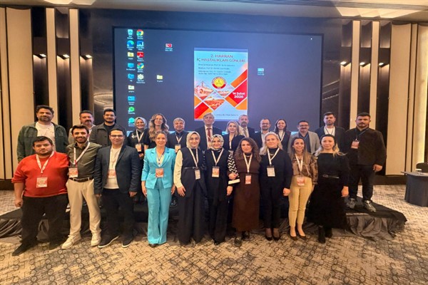 HRÜ Hastanesi’nden İç Hastalıkları Günleri toplantıs