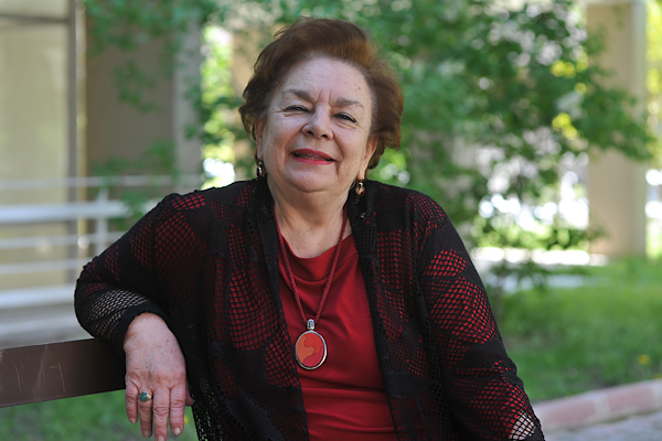 Genco Erkal Emek ve Onur Ödülü’nün ilk sahibi Ayşegül Yüksel oldu