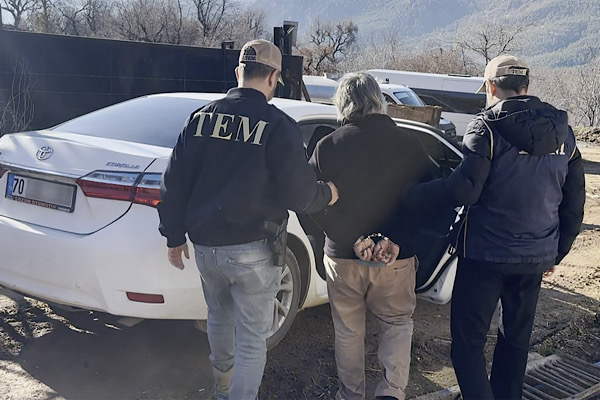 Karaman’da düzenlenen operasyonda 3 kişi tutuklandı